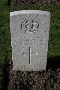 Lijssenthoek Military Cemetery - Gordon Jones, Eric